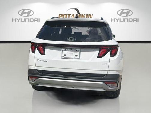 White Pearl 2026 Hyundai TUCSON SEL