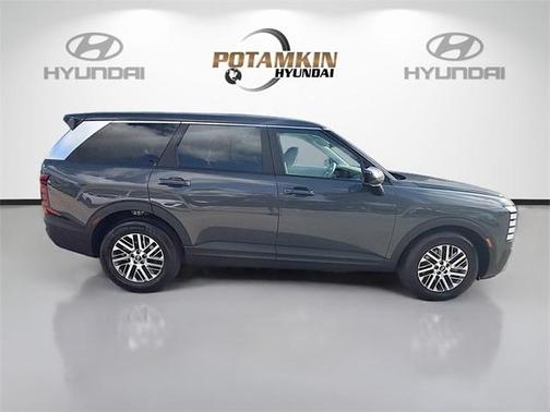 2026 Hyundai PALISADE SE