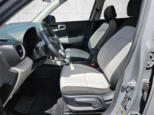 2022 Hyundai VENUE SEL