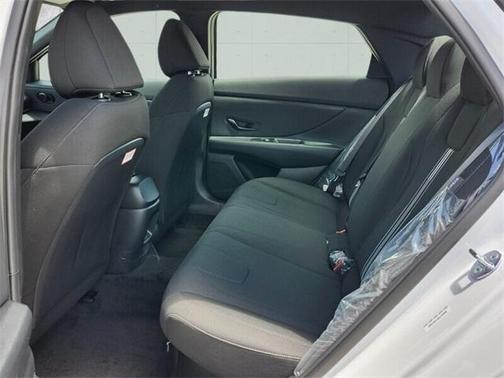 2025 Hyundai ELANTRA HEV SEL Sport