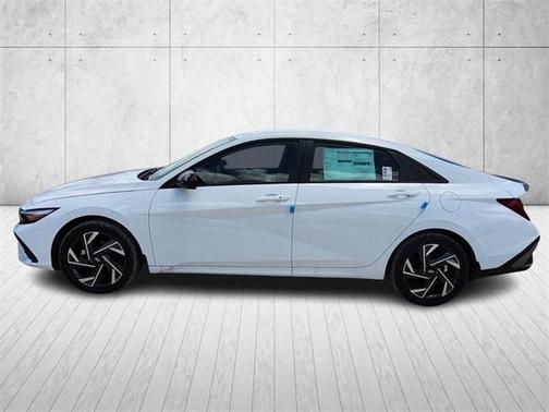 2025 Hyundai ELANTRA HEV SEL Sport