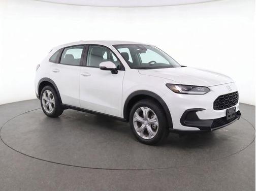 Platinum White Pearl 2024 Honda HR-V LX