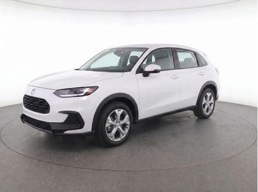 Platinum White Pearl 2024 Honda HR-V LX