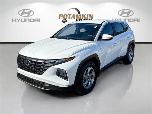 2022 Hyundai TUCSON SE