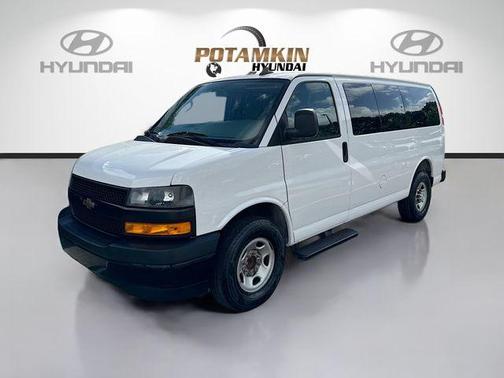 2020 Chevrolet Express 2500 LS