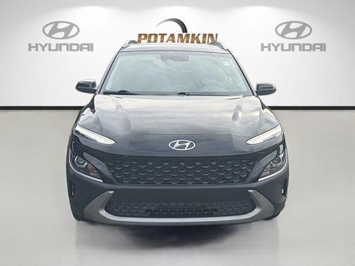 Abyss Black Pearl 2023 Hyundai KONA SEL