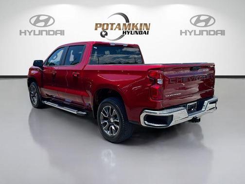 Radiant Red 2023 Chevrolet Silverado 1500 LT