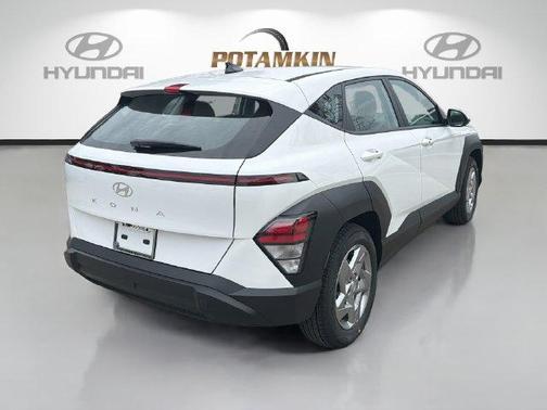 Atlas 2027 Hyundai KONA SE