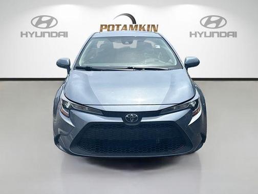 Black 2022 Toyota Corolla LE