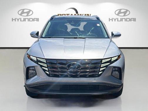 Shimmering Silver 2024 Hyundai TUCSON Limited