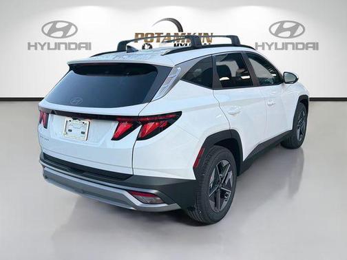 White Pearl 2026 Hyundai TUCSON SEL