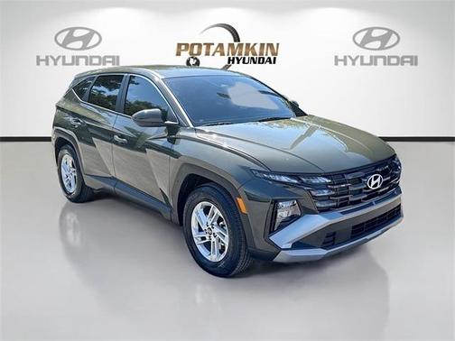 2025 Hyundai TUCSON SE
