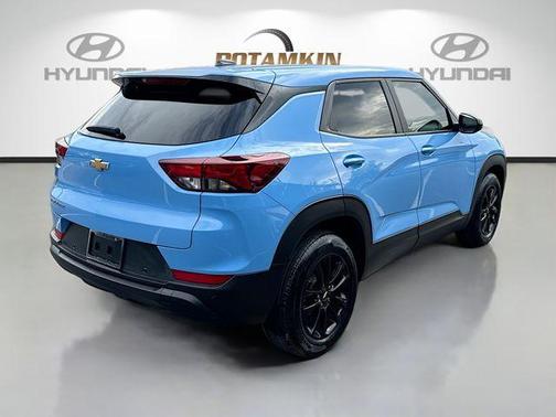 Fountain Blue 2024 Chevrolet Trailblazer LS