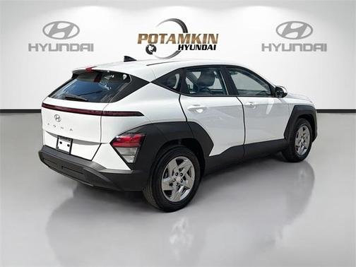 2024 Hyundai KONA SE