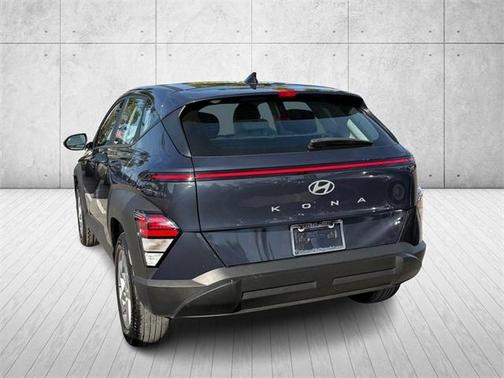 2024 Hyundai KONA SE