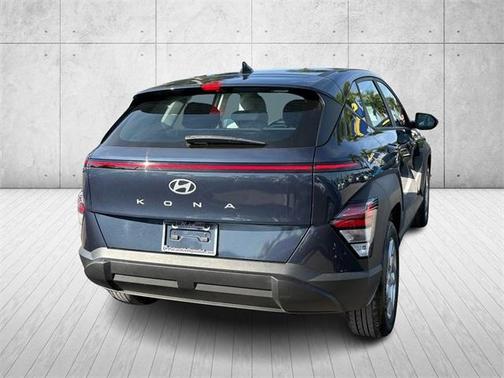 2024 Hyundai KONA SE