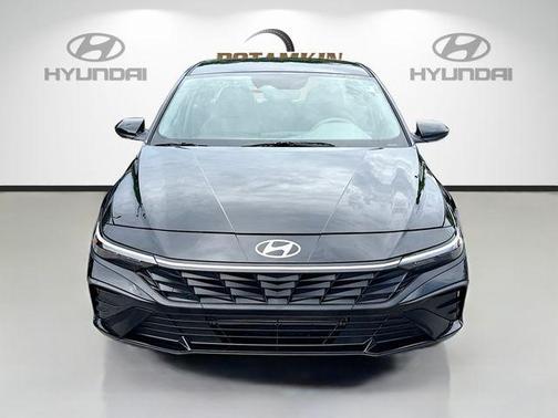 Black 2024 Hyundai ELANTRA SEL