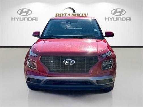 2022 Hyundai VENUE SE