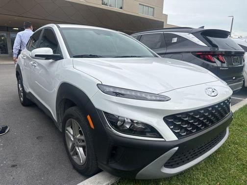 2023 Hyundai KONA SE