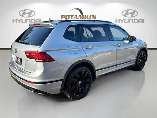 2021 Volkswagen Tiguan 2.0T SE R-Line Black