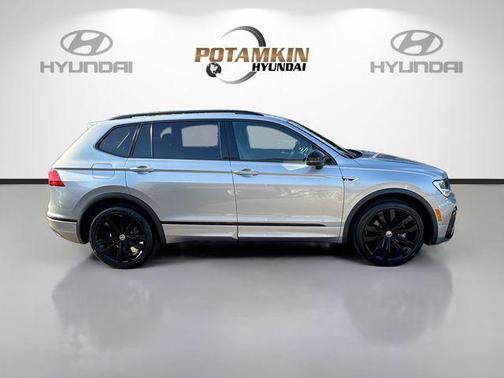 2021 Volkswagen Tiguan 2.0T SE R-Line Black