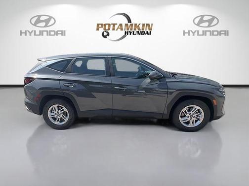 Gray 2026 Hyundai TUCSON SE