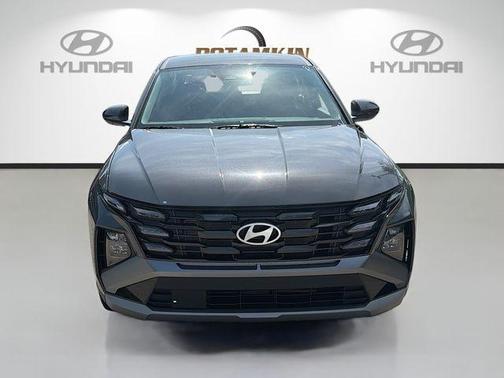 Gray 2026 Hyundai TUCSON SE