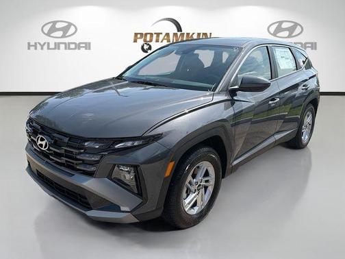 Gray 2026 Hyundai TUCSON SE