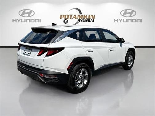 2024 Hyundai TUCSON SE