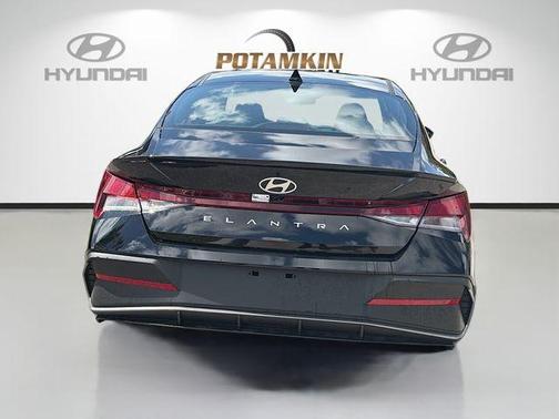 Black 2026 Hyundai ELANTRA SEL Sport