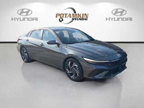 Amazon Gray 2025 Hyundai ELANTRA SEL Convenience