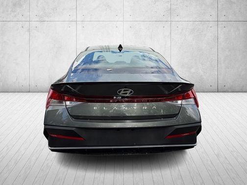 Amazon Gray 2026 Hyundai ELANTRA SEL Sport