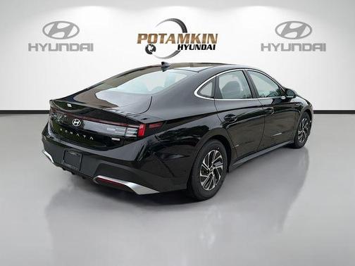 Black 2026 Hyundai SONATA Hybrid Blue