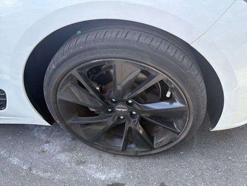 Alta White 2023 Genesis G70 2.0T