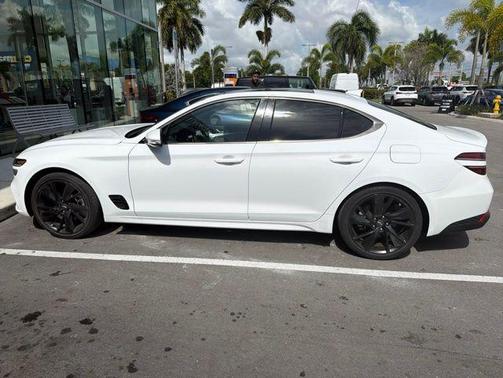 Alta White 2023 Genesis G70 2.0T