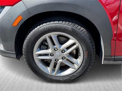 2023 Hyundai KONA SE