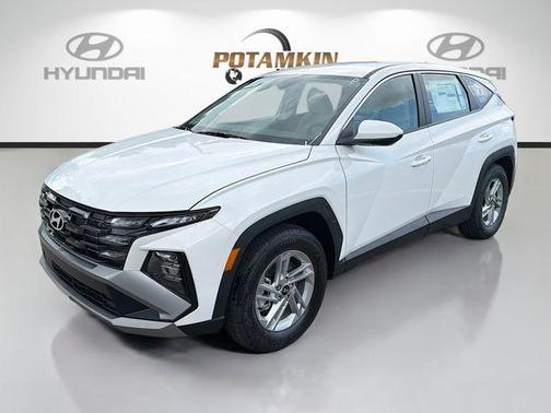 White Pearl 2026 Hyundai TUCSON SE