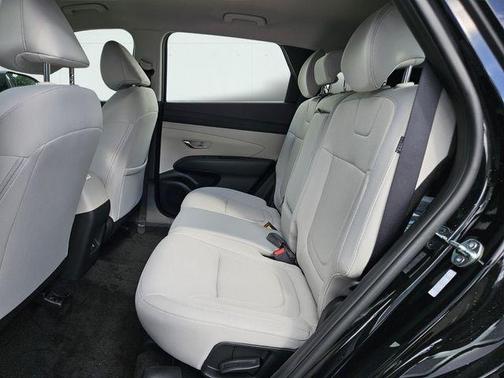 Phantom Black 2025 Hyundai TUCSON SE