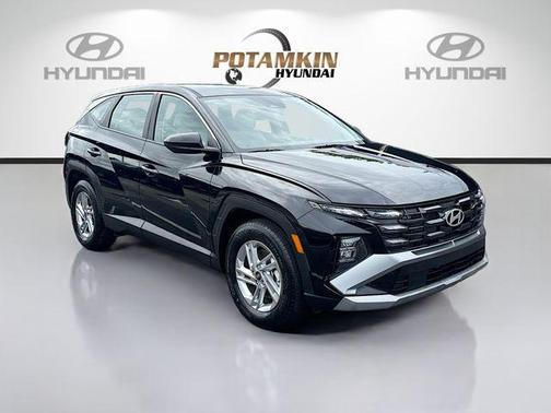 Phantom Black 2025 Hyundai TUCSON SE