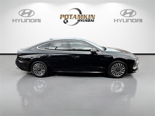 2024 Hyundai SONATA Hybrid Limited