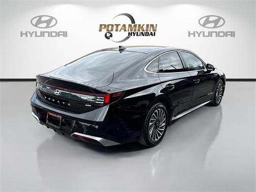 2024 Hyundai SONATA Hybrid Limited