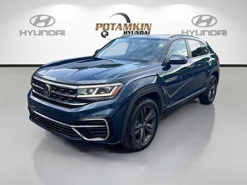 Tourmaline Blue Metallic 2022 Volkswagen Atlas Cross Sport 3.6L V6 SEL R-Line