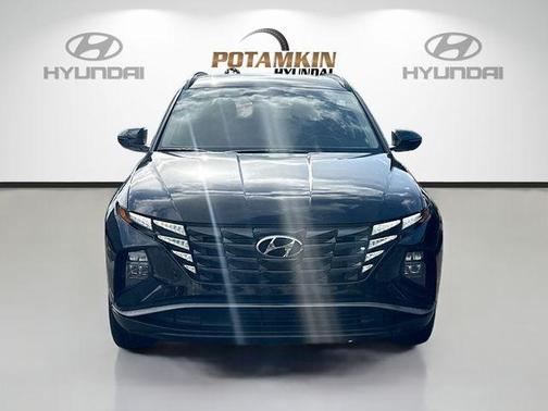 Black Pearl 2024 Hyundai TUCSON SEL