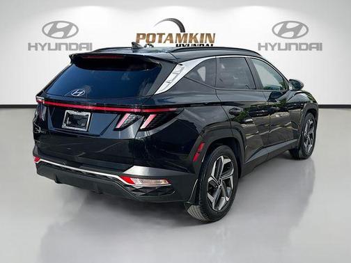 Black Pearl 2024 Hyundai TUCSON SEL
