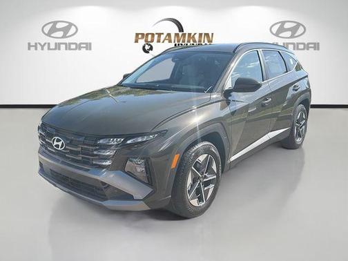 Green 2026 Hyundai TUCSON SEL