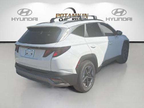 White Pearl 2026 Hyundai TUCSON SEL