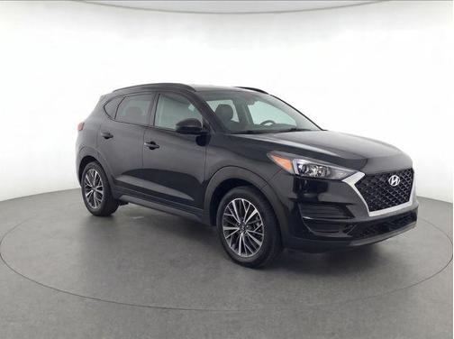 Black Noir Pearl 2020 Hyundai TUCSON SEL