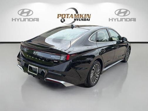 Black 2026 Hyundai SONATA Hybrid Limited