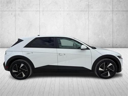 2026 Hyundai IONIQ 5 SE