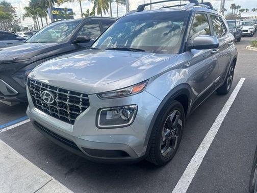 2023 Hyundai VENUE SEL